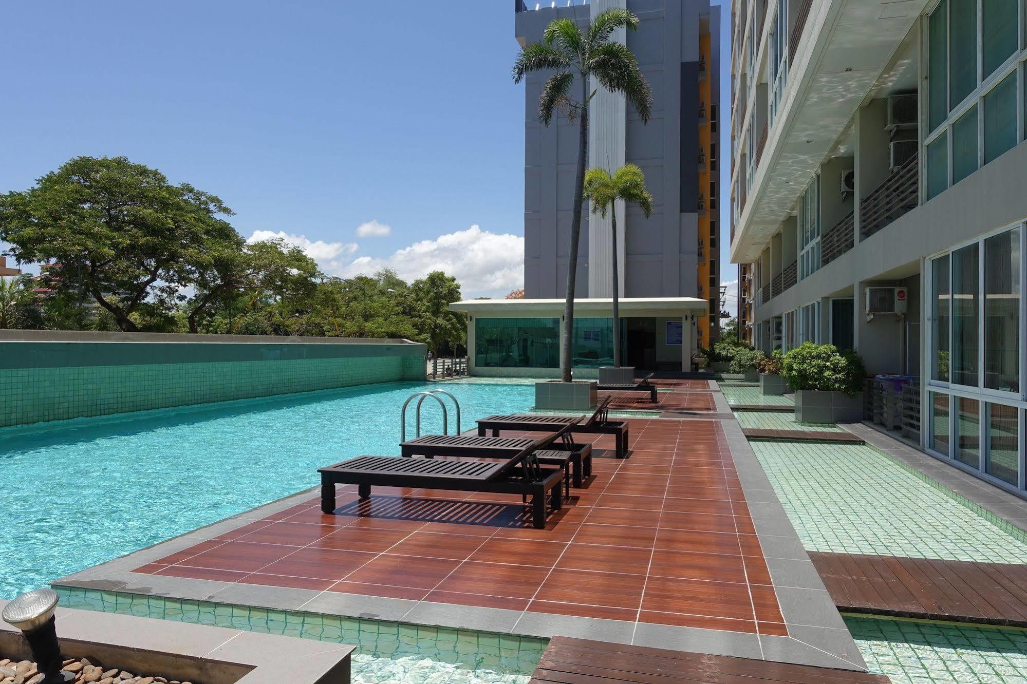 Musselana Condominium Jomtien Beach Exterior photo