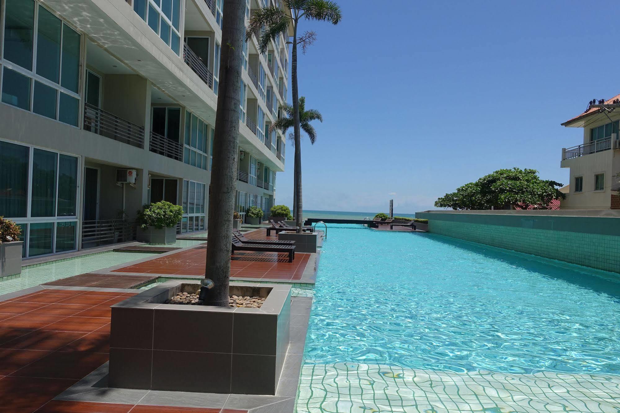 Musselana Condominium Jomtien Beach Exterior photo